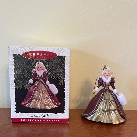 1996 Hallmark Collector’s Series Holiday Barbie Keepsake Ornament - Picture 1 of 11